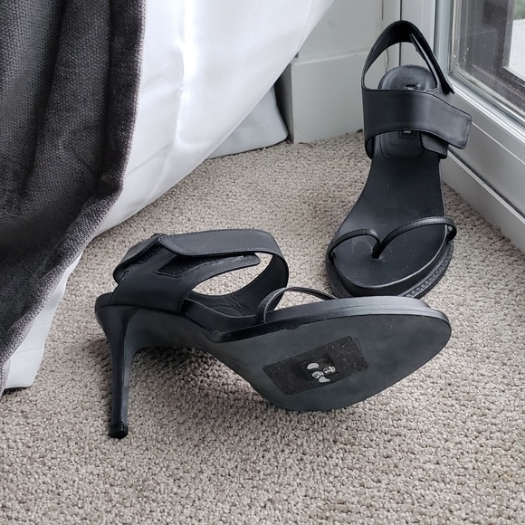 Shoes - Picture 3 of 3